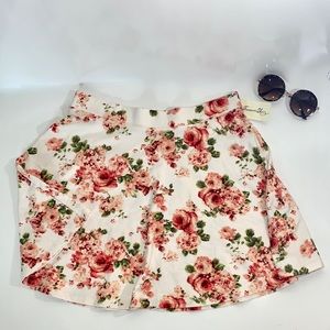 Forever 21 NWOT floral Skirt